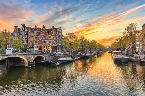 Shopping in Amsterdam: best places to visit .